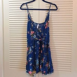 Xhilaration Romper, size large